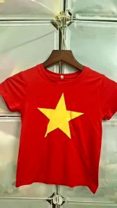 Áo Cờ Đỏ Sao Vàng Chất Liệu Thun Polyester Người lớn và Trẻ em