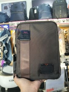 TAS SELEMPANG PRIA DENGAN BAHAN BERKUALITAS IMPORT