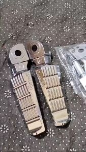 FOOTSTEP BELAKANG INJAKAN KAKI MOTOR MODEL VIETNAM CHROME FOOT STEP GCRAFT IMPORT UNIVERSAL\\n\\n Apa Itu Footstep Belakang Motor?\\n\\nFootstep belakang motor adalah aksesoris tambahan yang ditempatkan di bagian belakang sepeda motor, biasanya di area tempat penumpang motor berdiri atau menempelkan kaki saat berkendara. Footstep ini dirancang untuk memberikan kenyamanan tambahan kepada penumpang motor dan dapat meningkatkan estetika sepeda motor secara keseluruhan.\\n\\n Desain Universal Untuk Motor\\n\\nFootstep belakang motor ini dirancang dengan desain universal yang dapat digunakan pada berbagai jenis motor, baik itu motor domestik maupun motor impor. Desain universal ini memudahkan pengguna untuk menginstal footstep tanpa perlu melakukan modifikasi tambahan pada sepeda motor.\\n\\n Aksesoris Motor Gcraft\\n\\nGcraft adalah salah satu merek yang terkenal dalam produksi aksesoris motor berkualitas tinggi. Footstep belakang motor model Vietnam Chrome Foot Step Gcraft Import Universal adalah salah satu produk unggulan dari Gcraft yang dirancang untuk memberikan kenyamanan tambahan kepada penumpang motor.\\n\\n Bagaimana Cara Memilih Footstep Belakang Motor yang Tepat?\\n\\nMemilih footstep belakang motor yang tepat sangat penting untuk memastikan kenyamanan penumpang motor dan keselamatan saat berkendara. Berikut adalah beberapa tips untuk memilih footstep belakang motor yang tepat:\\n\\n Mengenali Jenis Suku Cadang Motor Vietnam\\n\\nMemahami jenis suku cadang motor Vietnam akan membantu Anda menentukan jenis footstep belakang motor yang sesuai dengan sepeda motor Anda. Motor Vietnam biasanya memiliki desain yang unik dan mungkin memerlukan footstep belakang motor yang spesifik.\\n\\n Memahami Keunggulan Chrome Foot Step Universal\\n\\nChrome foot step universal memiliki beberapa keunggulan dibandingkan footstep belakang motor lainnya. Keunggulan utama dari chrome foot step universal adalah desain universal yang dapat digunakan pada berbagai jenis motor dan daya tahan yang lebih baik dibandingkan footstep belakang motor lainnya.\\n\\n Apa Saja Kelebihan dan Kekurangan Footstep Belakang Motor?\\n\\nSeperti halnya aksesoris motor lainnya, footstep belakang motor memiliki kelebihan dan kekurangan masing-masing. Berikut adalah beberapa kelebihan dan kekurangan penggunaan footstep belakang motor:\\n\\n Kelebihan Penggunaan Footstep Belakang Motor\\n\\n1. Meningkatkan kenyamanan penumpang motor saat berkendara\\n2. Meningkatkan estetika sepeda motor secara keseluruhan\\n3. Memudahkan penumpang motor untuk naik dan turun dari sepeda motor\\n\\n Kekurangan Penggunaan Footstep Belakang Motor\\n\\n1. Dapat menambah bobot sepeda motor\\n2. Dapat mempengaruhi aerodinamika sepeda motor\\n3. Dapat memerlukan perawatan tambahan untuk menjaga kebersihan dan kesehatan footstep\\n\\n Bagaimana Cara Merawat Footstep Belakang Motor?\\n\\nPerawatan yang tepat sangat penting untuk memastikan footstep belakang motor tetap dalam kondisi baik dan dapat digunakan dengan optimal. Berikut adalah beberapa langkah-langkah perawatan footstep belakang motor:\\n\\n Langkah-langkah Perawatan Footstep Belakang Motor\\n\\n1. Bersihkan footstep secara rutin dengan menggunakan air dan sabun\\n2. Lap footstep dengan kain bersih untuk menghilangkan sisa-sisa sabun dan kotoran\\n3. Gunakan produk pelindung krom untuk melindungi footstep dari korosi dan goresan\\n\\n Tips Menghindari Kerusakan pada Footstep Belakang Motor\\n\\n1. Hindari menggunakan benda tajam atau keras saat membersihkan footstep\\n2. Jauhkan footstep dari lingkungan yang basah atau berair untuk mencegah korosi\\n3. Gunakan produk pelindung krom secara rutin untuk melindungi footstep dari kerusakan\n}