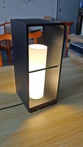 Đèn Trụ Đồng Ngoài Trời Đèn Sân Vườn Năng Lượng Mặt Trời