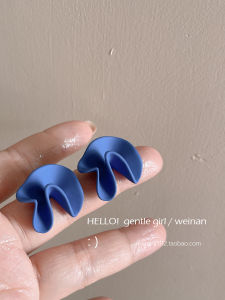 Blue Klein Mosquito Coil Tray Earring Clip Simple White Enhancing Minimalist Design Versatile Geometric Pattern Korean Style Womens Jewelry