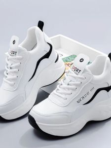 Spring 2024 Fashion Thick Bottom Casual Sports White Shoes Womens Single Shoes Leather Surface Heightening Slimming Effect