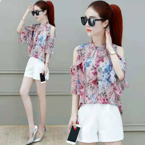 NUANKONG | Off-shoulder Loose Flower-patterned Blouse