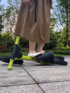 Childrens Balance Bike Learning Walker Sliding Bike With Music And Lighting 1 To 6 Year Old Two Wheeled No Pedals平衡车
