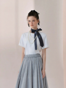 AIVEI | Delicate Lace-spliced Straight Shoulder Short Sleeve T-Shirt