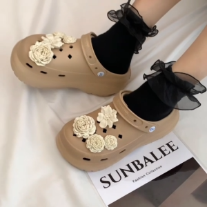 ส่งจากไทย💓 รองเท้าหัวโตแถมตัวติดรองเท้าลายน่ารัก เสริมส้น 7 ซม. รองเท้าส้นตึกแฟชั่น พื้นนิ่ม น้ำหนักเบา