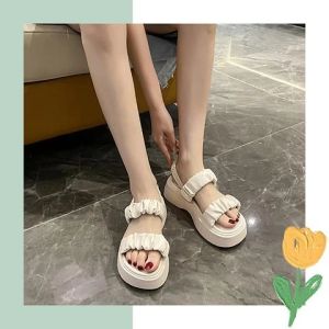 Psion สินค้าแนะนำ รองเท้าแตะแฟชั่นงานมาใหม่ เป็นงานพื้นหนา 1.5นิ้ว เลือกได้ 3สี ดำ ขาว ครีม แมทช์ง่าย และสามารถเข้ากันเลยย