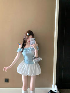 เสื้อยืดแขนสั้นถักแบบสวมหัวสไตล์ฝรั่งเศสสำหรับผู้หญิงในช่วงฤดูร้อน เสื้อตัวบนทรงเข้ารูปสีพื้น ความยาวสั้น แขนกุด คอกลม