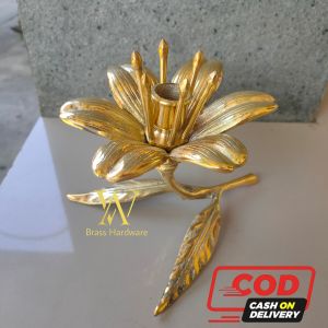 Tempat Lilin Kuningan Cabang Motif Bunga Teratai Warna Kuning 1 Pcs