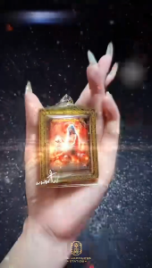 Thai Amulet 泰国楠帕亞宏派女王精选收藏护身牌 民俗工艺收藏款 随身携带包中收纳