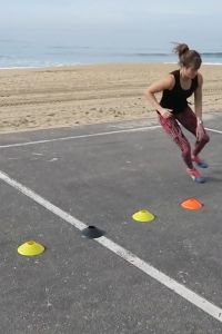 OML KJ1 กรวยจานฝึกซ้อม แพ็ค 25 ชิ้น (ฟรีเสาเก็บ + ถุงตาข่าย) กรวยฝึกซ้อม 5 สี ความคล่องตัว ซ้อมวิ่ง ซ้อมบอล ฝึกสเต็ปเท้า