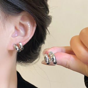 Korean Style CC Cross Hoop Earrings Womens Unique Drop Earrings 2025 New High-End Sensation Ear Jewelry Silver Needle