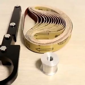 Heeman4u Electric Belt Grinder Belt Sander Attachment Angle Grinder Modified Sand Belt Machine Mini Sudut Pengisar  tali pinggang elektrik penggiling tali pinggang Sander lampiran Sudut penggiling diubahsuai mesin tali pinggang pasir Mini Sudut Pengisar