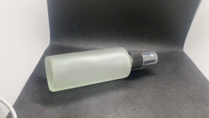 ขวด 85 มล.(25 ใบ) แก้ว กลม + หัวสเปรย์