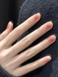 2024 New Pure Black Short Wearable Nails White Enhancing Elegant Finished Product False Nails Patches Versatile Beauty Nail Art