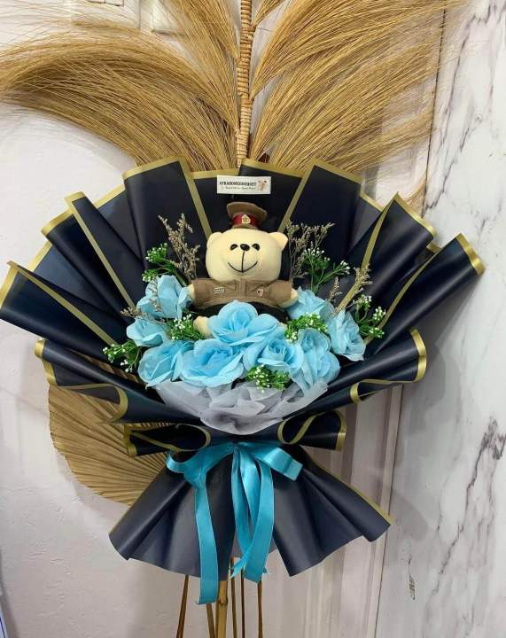 [BONEKA POLISI BUNGA] READY Bouquet Profesi Buket Boneka Polisi Buket Bunga 9 Mawar Artificial Palsu Buket Polri Untuk Wisuda Polisi Polri Hadiah Kado Anniversary Ulang Tahun Birthday Free Kartu Ucapan