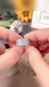 Huitan Lát Đá CZ Cao Cấp Màu Bạc Nhẫn Nữ Thiết Kế Đơn Giản Bling Cưới Cô Dâu Bông Tai Lạ Mắt Trang Sức Dự Tiệc Dành Cho Nữ