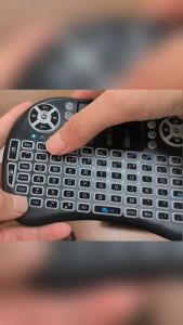 Bàn Phím Wireless Mini Kiêm Chuột Bay Chuyên Dùng Cho Android TV Box Smart TV Laptop Có Led