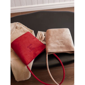 กระเป๋าถือทรงถังสไตล์ใหม่สำหรับใส่ไปทำงาน กระเป๋าถือแบบมีซิปปิดด้านหน้า กระเป๋าสะพายไหล่แบบหนัง PU สำหรับผู้หญิง