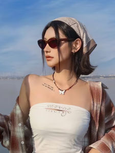 แว่นกันแดดทรงหัวแมวสำหรับผู้หญิง 2025 รุ่นใหม่ แว่นกันแดดทรงเล็กแบบป้องกันแสง UV แว่นกันแดดแบบมีเลนส์แสงสีข้างเดียว