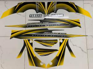 Bộ tem yamaha Sirius màu vàng đen 2012 hàng nhập Thái Lan chất lượng cao dành riêng cho dòng xe này tem in lụa màu sắc cực đẹp và bềngiá bán cực tốt bán lẻ như bán sỉ