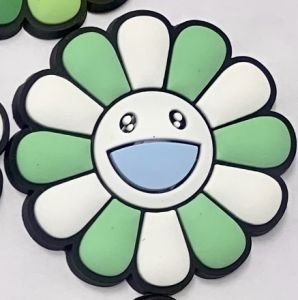 JBB 🌈👠✨Shoe charm “ Murakami x Gaduation Bear ” 🍭👠ตัวติดรองเท้ามีรู “ มุราคามิ x หมี ” น่ารักมุ้งมิ้งสุดๆ