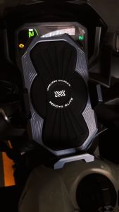 MOKOTO ELITE SERIES CNC WIRELESS CELLPHONE HOLDER WITH CHARGER FOR NMAX AEROX CLICK V3 ADV PCX KAWASAKI BIG BIKES