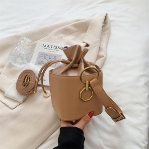 Fashionable Retro Drawstring Bucket Bag Small Square Handbag Womens Universal Style Designer Box Handbag Youth Daily Use