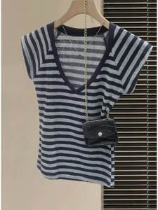 DVDK | Striped V-neck Short-sleeve Slim T-shirt