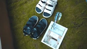 รองเท้าแตะชาย รองเท้าชายหาดกันลื่น รองเท้าแตะเวลโครแบนเรียบทุกแบบเกาหลี(พรีออเดอร์)