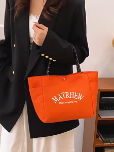 NIkyLundun   ใหม่ตัวอักษรที่เรียบง่ายความจุขนาดใหญ่กระเป๋าโท้ทออกแบบหัวเข็มขัดแม่เหล็กแฟชั่นเดินทางท่องเที่ยวกระเป๋าแมทช์ง่าย