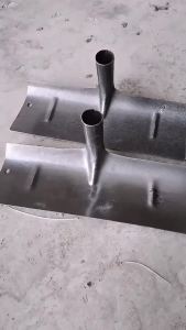 AU Professional Iron Livestock Manure Scraper Shovel Multifunctional Shovel Head for Farm and Garden