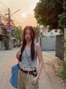 Áo yếm hình ngôi sao phong cách Hồng Kông thích hợp ngọt ngào thuần khiết khao khát bên trong thon gọn dành cho nữ 2358