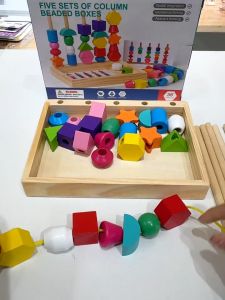 Bộ Đồ Chơi Xâu Hạt và Xếp Hình Thông Minh – Giúp Bé Phát Triển Tư Duy & Khéo Léo mới nhất 2025