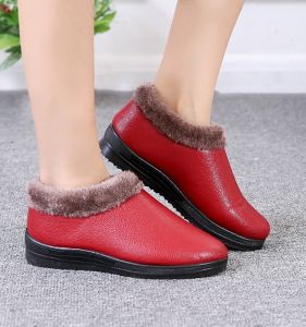 Winter Old Beijing Cloth Shoes Womens Cotton Shoes Non Slip Thickened Fleece-lined Mother Shoes Warm Shoes Flat Snow Boots Ankle Boots