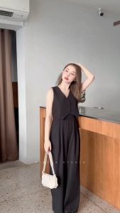 จั้มสูทขายาว เสื้อกั๊กสูท แขนกุด คอวี จั้มสูทออกงาน MT.STDO - Katie Jumpsuit")