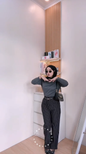 Zavora OOTD April Top Atasan Knit 4In1 Set Korean Style ( Bella Square + Belt + Blouse + Celana Oro Pants Stripe ) Setelan Wanita Kekinian - SET AB460