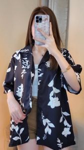 ใหม่ เสื้อฮาวายเเขนสั้นเเฟชั้น เสื้ือสงกรานต์ลายดอก เสื้อเดินเล่นชายหาด ใส่เป็นทีม เป็นคู่ มีไซส์เเละสีให้เลือกหลากหลายมาก พร้อมส่งมากจ้า🦋🧡🤍💛