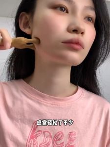 2-in-1 Body Meridian Massage Comb Sandalwood Deer Antler Wide-Tooth Acupuncture to Help Blood Circulation Natural Scraping and Dredging Device