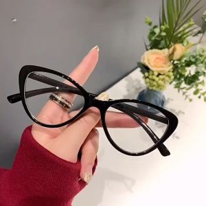 European And American Retro Cat Glasses Showing Face Small Personality Fashionable Glasses Frame Temperament No Makeup Artifact Beautiful Trendy Cool Flat Glasses Cermin Mata