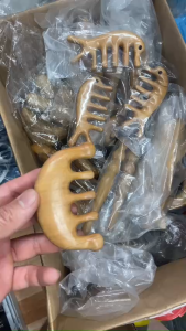 Lược Gỗ Đàn Hương - Lược Chải Tóc Massage Đả Thông Mạch Giảm Đau Đầu