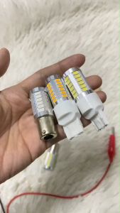 หลอดไฟถอย ไฟเลี้ยว ไฟท้าย ไฟเบรค # 33ชิพ ขั้ว 1156( เคี้ยวบิดตรง ) 1จุด 12V สว่างมาก ส่งด่วนทุกวัน สินค้า สีขาว (xx27)