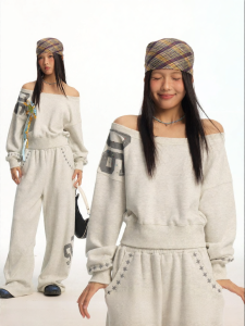 JNXS | Heavy Stars Embroidery Diamond Studs One-Shoulder Oversized Collar Short Hoodie