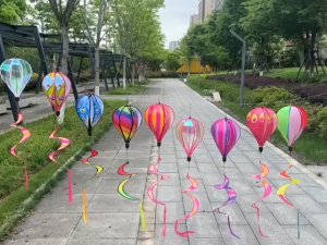 Garden Decor Wind Spinner Hot Air Balloon 110CM Colorful Outdoor Yard Windmill for Lawn