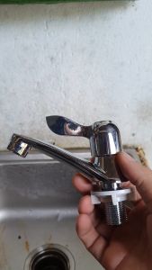Vòi Lavabo Nhựa Xi Rửa Mặt Một Đường Nước Lạnh Dễ Dàng Lắp Đặt La A999