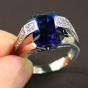 Huitan Luxury Deep Blue Solitaire Rings for Women Engagement Wedding Noble Female Finger Ring Gift Timeless Classic Jewelry