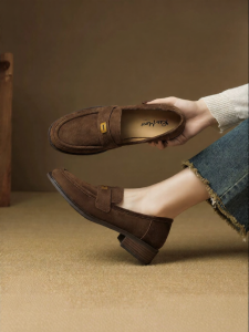 Reemoor | Vintage Suede Round-Toe Thick Heel Elevation Loafers