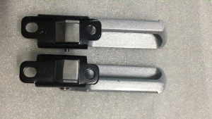 (1 cặp) Để chân sau dùng cho xe Yadea (chính hãng)