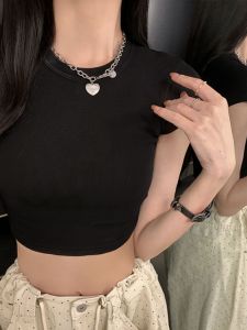 American Style Crop Top T-Shirt: A Guide to Stylish & Comfortable Women's Fashion