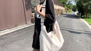 MR กระเป๋าสะพายไหล่ กระเป๋าถือ สำหรับสุภาพสตรี รุ่น CVW-0919 (C4-086) WHB จากร้าน Man Rewards